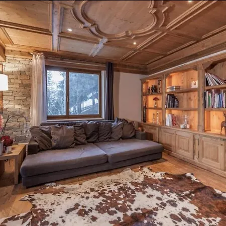 In In The Heart Of Sankt Moritz-dorf * サンモリッツ