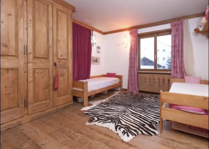 In In The Heart Of Sankt Moritz-dorf * サンモリッツ